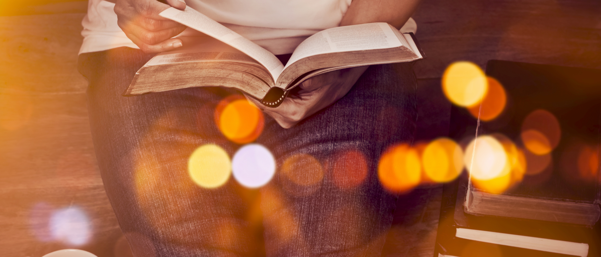 16 Scriptures About Speaking in Tongues